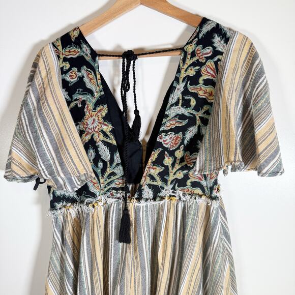 Free People Under The Sun Tunic Size Small Boho Flutter Sleeve Patchwork Top - Picture 9 of 12